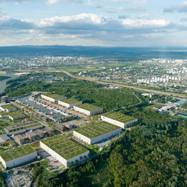 A modern port could be built in Bratislava. A billion-euro project would employ thousands and withstand a thousand-year flood. 